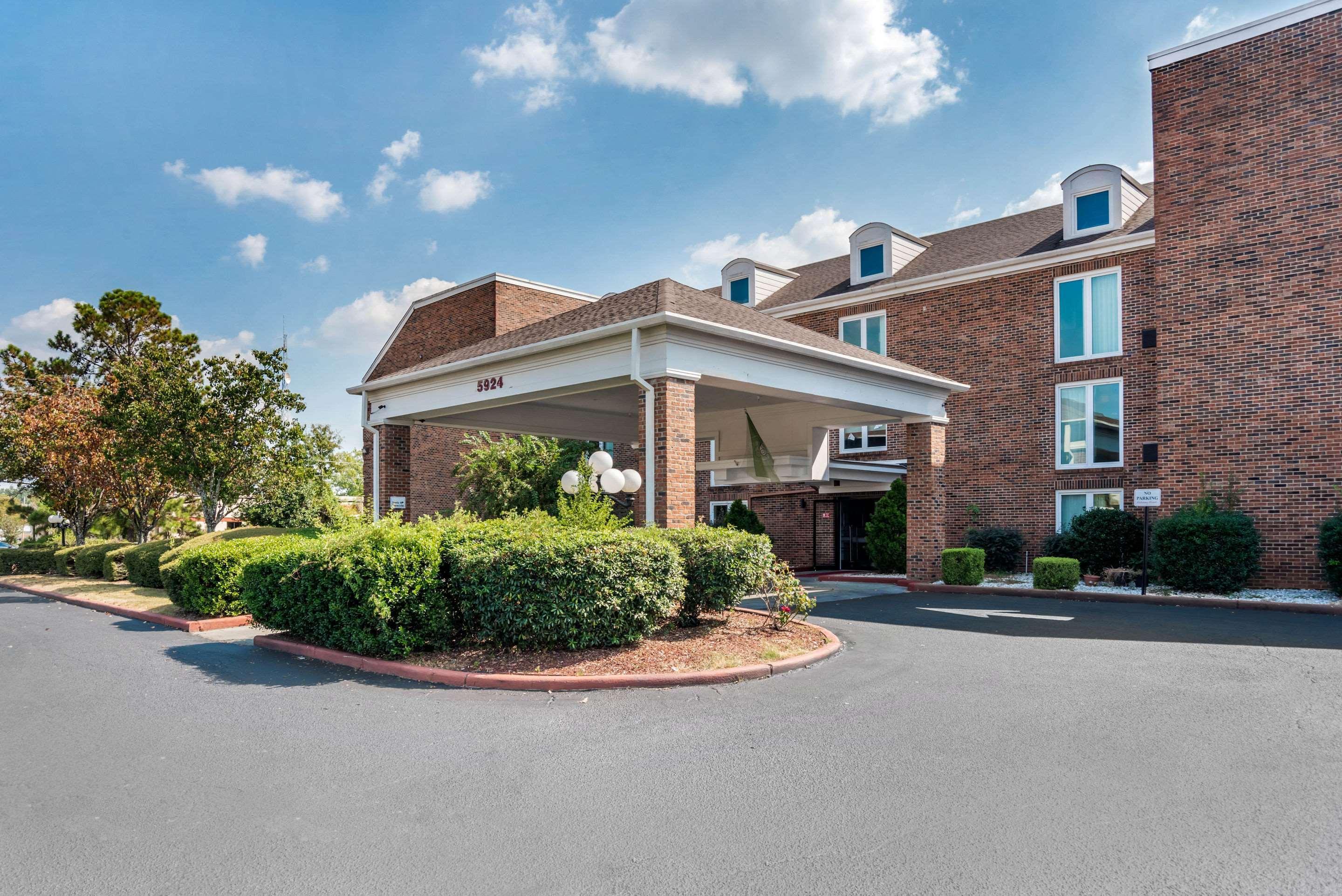 Baymont By Wyndham Montgomery Al Ngoại thất bức ảnh